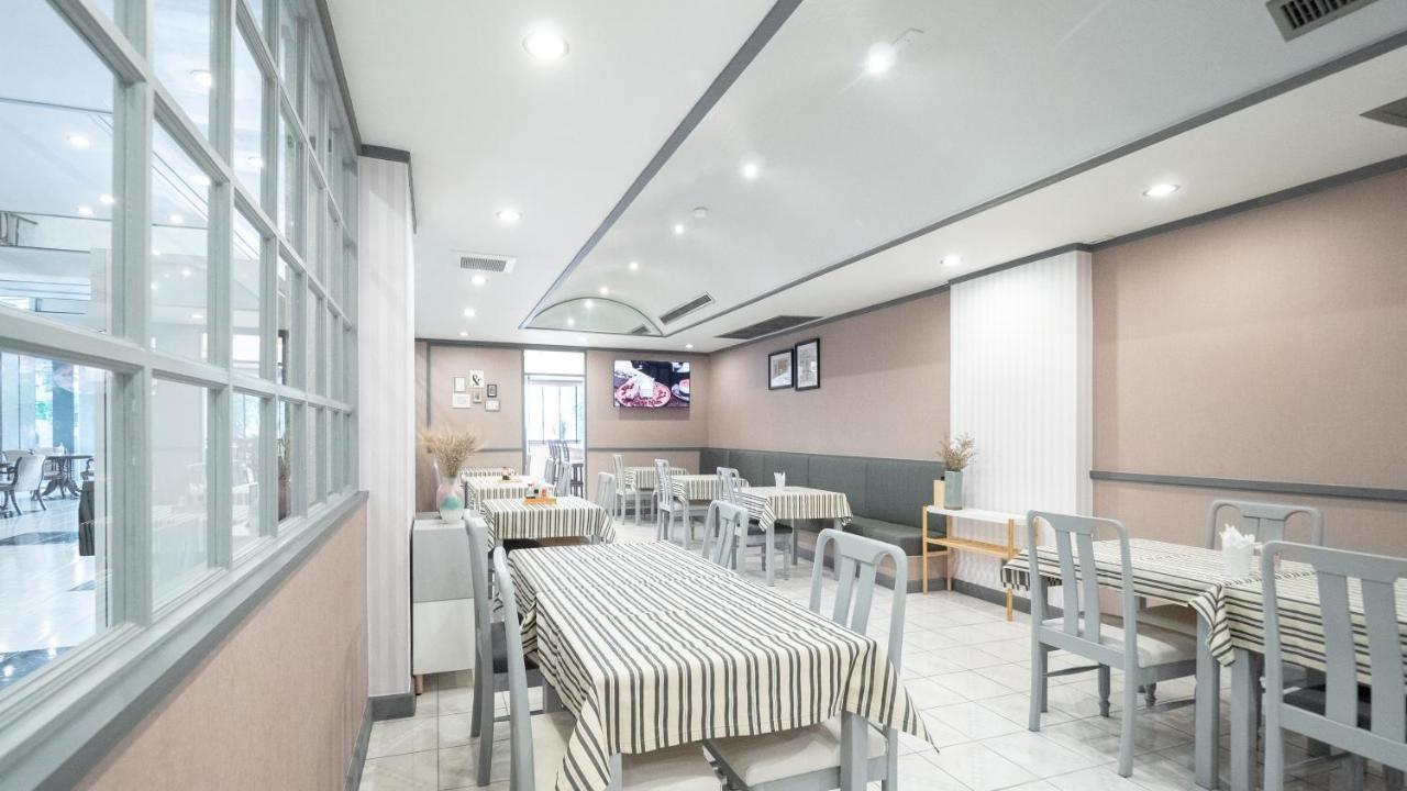 Yellow Ribbon Hills Boutique Suites Бангкок Экстерьер фото