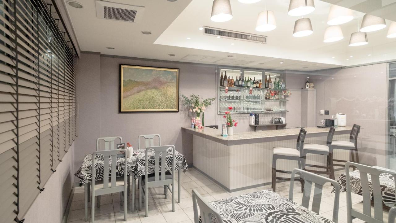 Yellow Ribbon Hills Boutique Suites Бангкок Экстерьер фото